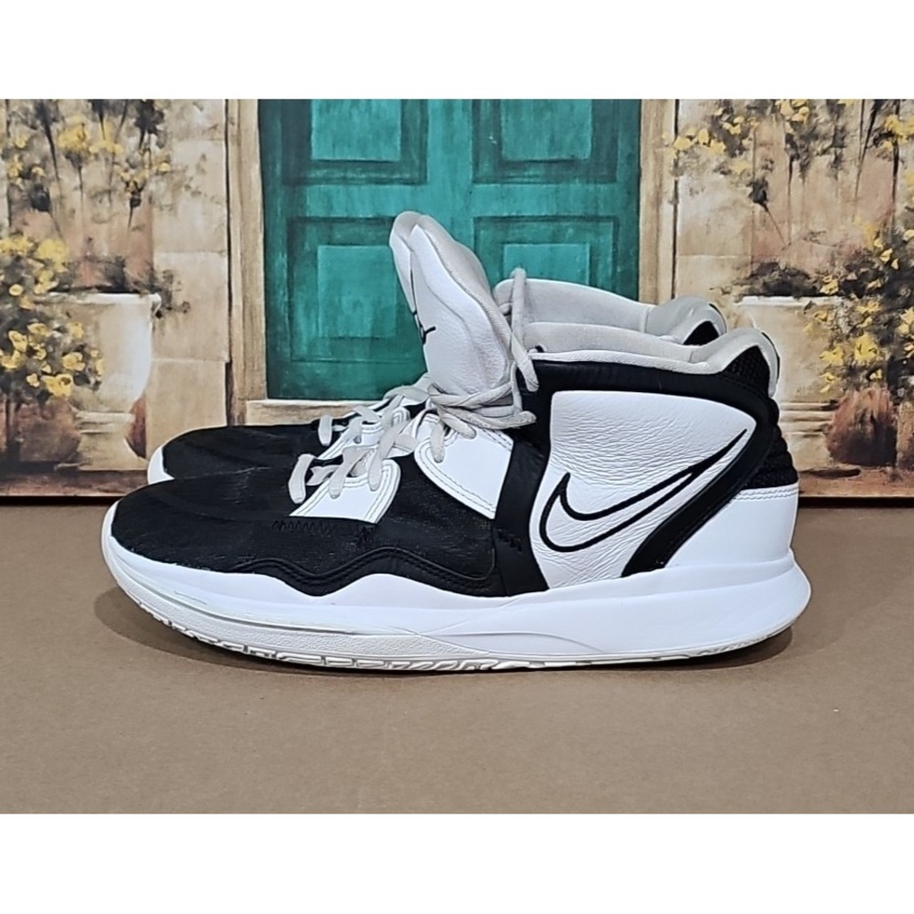 Nike Kyrie Infinity Basketball Sneakers Men's Size 9 Black/White DN4116-991